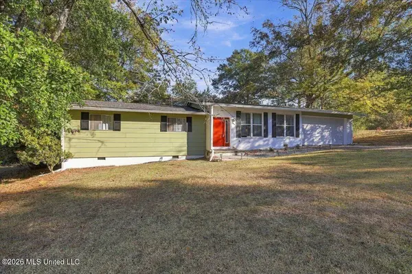 304 Maywood Circle, Jackson, MS 39211