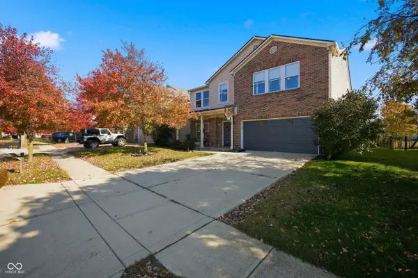 15158 Radiance DR, Noblesville, IN 46060