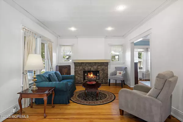 83 Lake Avenue, Fair Haven, NJ 07704