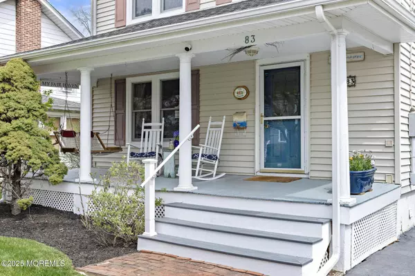 83 Lake Avenue, Fair Haven, NJ 07704