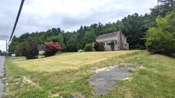 1598 Columbia Turnpike, Schodack, NY 12033