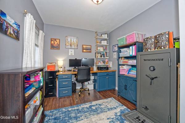 8 Jordan Lane, Glenville, NY 12302