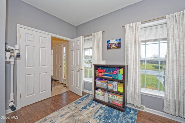 8 Jordan Lane, Glenville, NY 12302