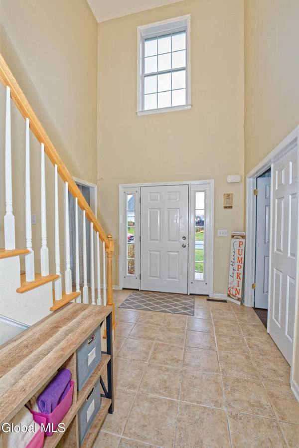 8 Jordan Lane, Glenville, NY 12302