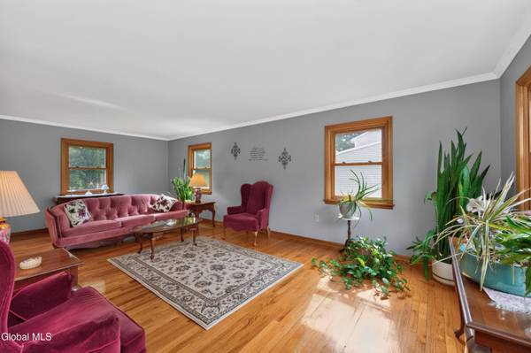 4 Homestead Road, Glenville, NY 12302