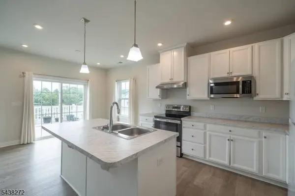 14 Mountain View Ln, Mansfield Twp., NJ 07865