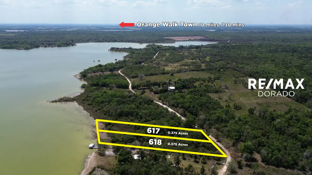 Honey Camp Lagoon, Orange Walk,
