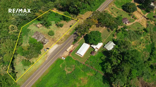 Prime 1.572-Acre Property with Over 325 ft Highway Frontage, Hummingbird Highway,