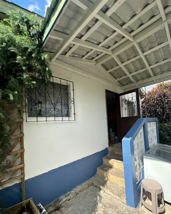 2-Bedroom Home in Prime Belmopan Location – Ideal for Living or Rental Investment!