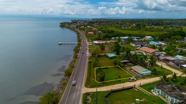 Uninterrupted Caribbean Sea Views – Prime Coastal Property in Punta Gorda Town!, 