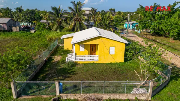 ((UNDER CONTRACT)) Affordable Home with Expansion Potential in the Growing Mango Creek Village, Malacate Area!, 