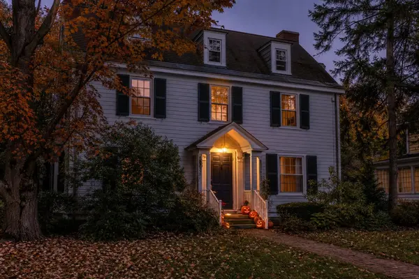 Do Haunted Houses Sell for Less? What South Jersey Sellers Should Know This Halloween