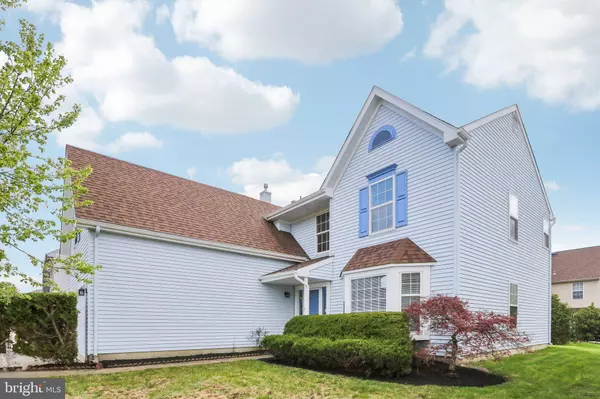 12 BARTON WAY, Mount Laurel, NJ 08054