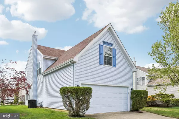 12 BARTON WAY, Mount Laurel, NJ 08054