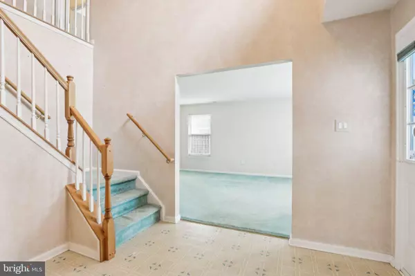 12 BARTON WAY, Mount Laurel, NJ 08054