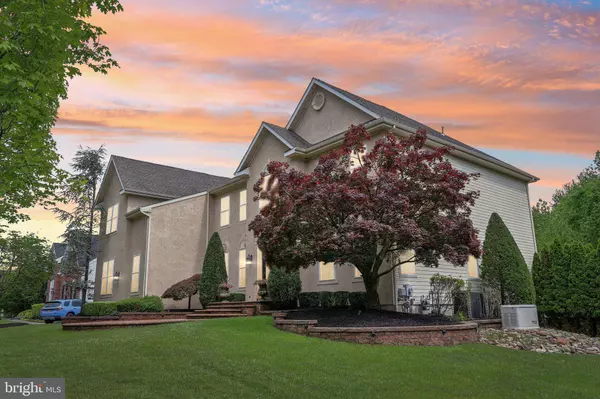 13 LENAPE CT, Mount Laurel, NJ 08054