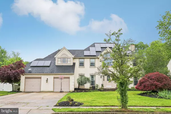 27 HORSESHOE DR, Mount Laurel, NJ 08054