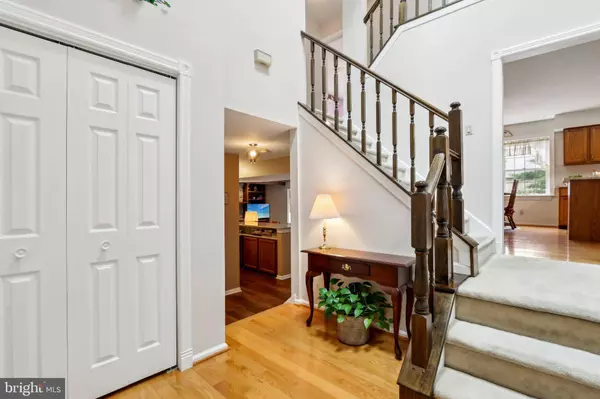 31 TEDDINGTON WAY, Mount Laurel, NJ 08054