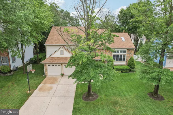 31 TEDDINGTON WAY, Mount Laurel, NJ 08054