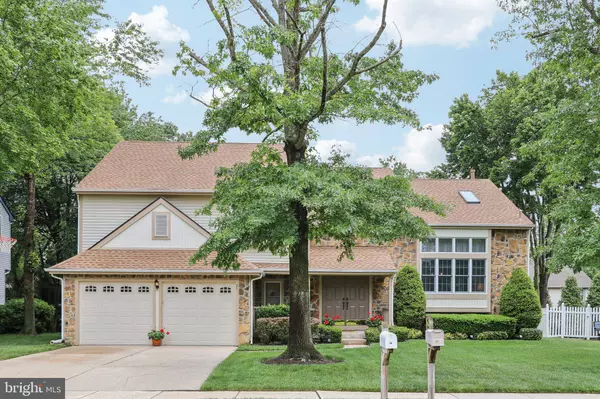 31 TEDDINGTON WAY, Mount Laurel, NJ 08054