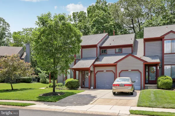 3906-B CHADBURY RD, Mount Laurel, NJ 08054