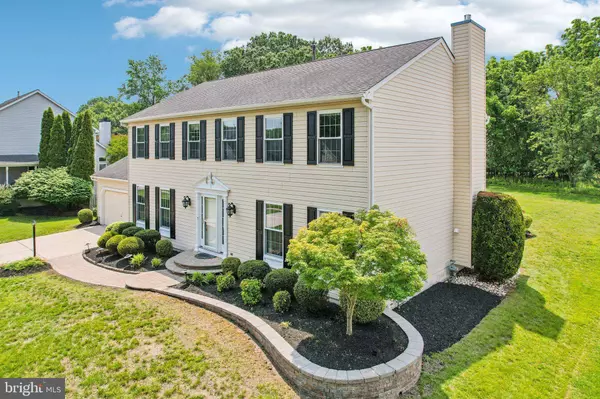 606 SARATOGA DRIVE, Mount Laurel, NJ 08054