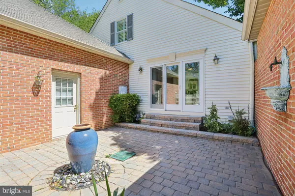 471 WINDROW CLUSTERS DR, Moorestown, NJ 08057