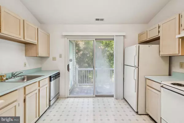 83 FOXGLOVE DR, Delran, NJ 08075