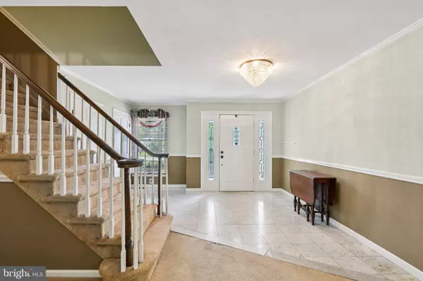 107 PHILLIPS RD, Mount Laurel, NJ 08054