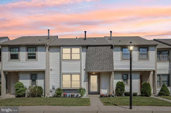 4 BURGUNDY DR, Marlton, NJ 08053