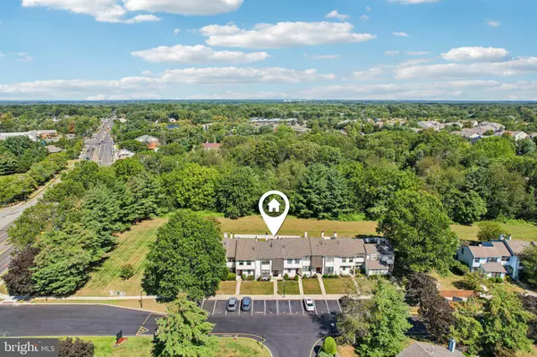 4 BURGUNDY DR, Marlton, NJ 08053