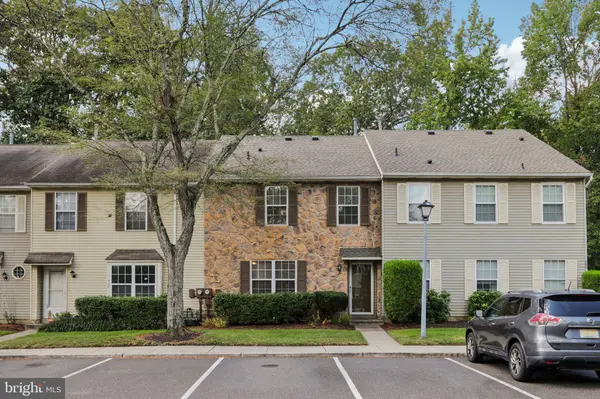 329 GWYNEDD CT, Mount Laurel, NJ 08054