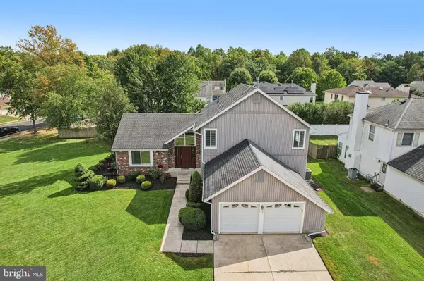 32 MICHAELSON DR, Mount Laurel, NJ 08054