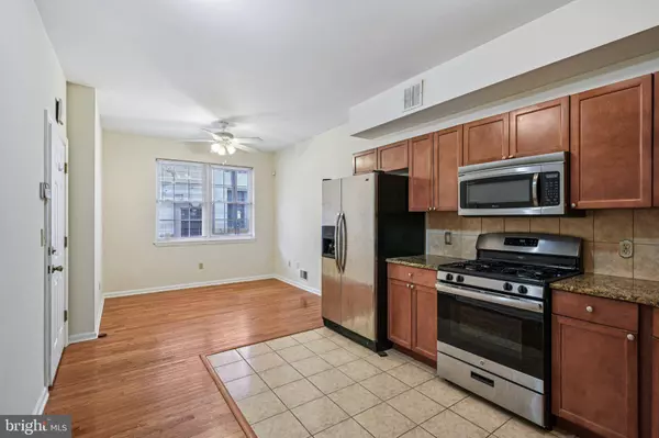 552 N 11TH ST, Philadelphia, PA 19123