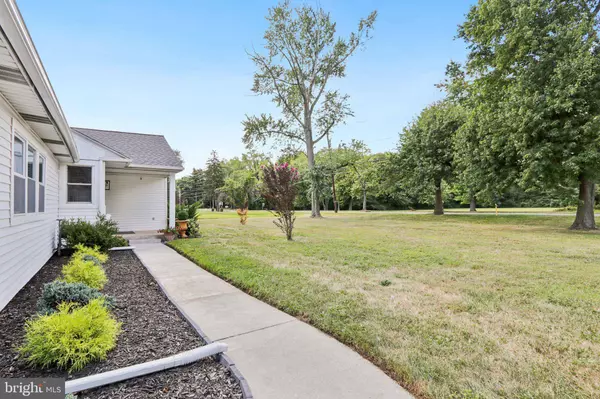 601 S CHURCH ST, Mount Laurel, NJ 08054