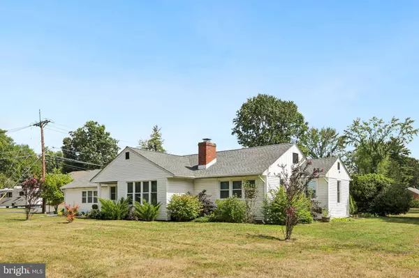 601 S CHURCH ST, Mount Laurel, NJ 08054