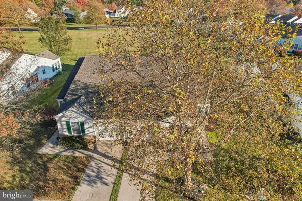 17 PEPPERGRASS DR N, Mount Laurel, NJ 08054