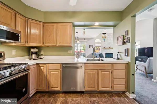 41 KETTLEBROOK DR, Mount Laurel, NJ 08054