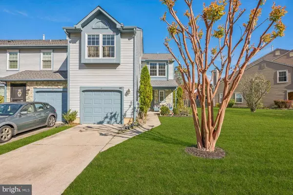 41 KETTLEBROOK DR, Mount Laurel, NJ 08054