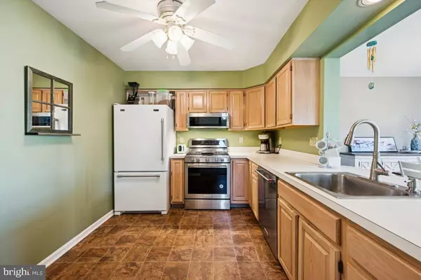 41 KETTLEBROOK DR, Mount Laurel, NJ 08054