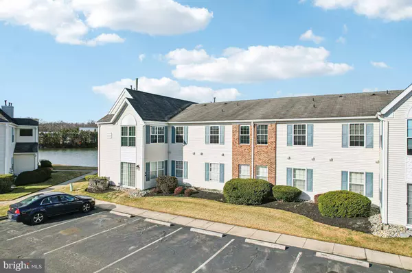 1604-B STEEPLEBUSH TER, Mount Laurel, NJ 08054