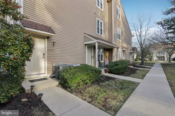 4108-B WATERPERRY CT, Mount Laurel, NJ 08054