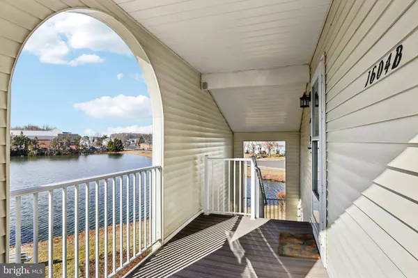 1604-B STEEPLEBUSH TER, Mount Laurel, NJ 08054