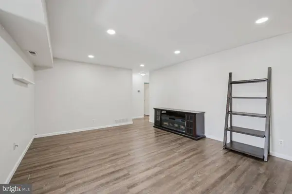 104-B SUMAC CT, Mount Laurel, NJ 08054