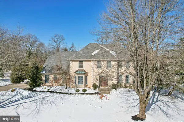 14 DAYLILY DR, Mount Laurel, NJ 08054