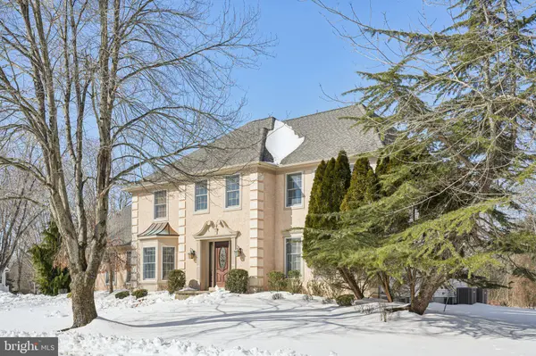 14 DAYLILY DR, Mount Laurel, NJ 08054