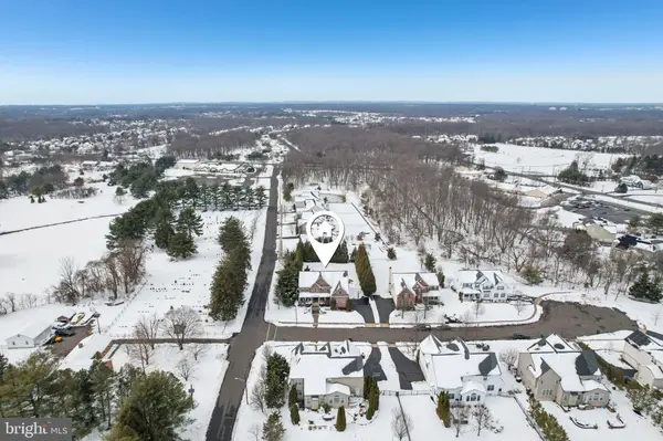 1 CRANBURY HILL CT, Mount Laurel, NJ 08054