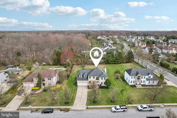 15 HILLTOP DR, Mount Laurel, NJ 08054