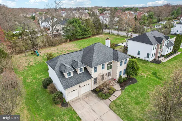 15 HILLTOP DR, Mount Laurel, NJ 08054