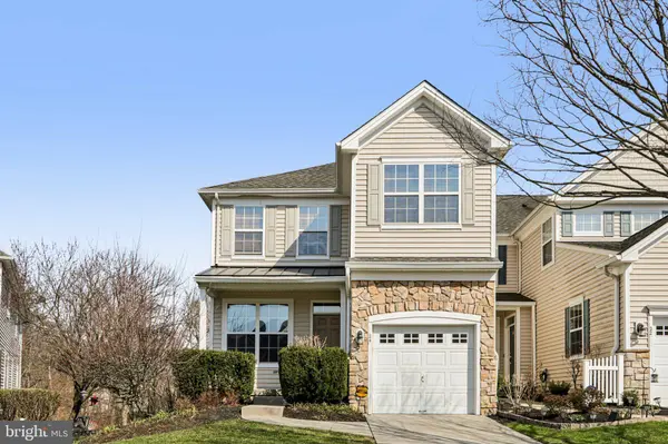 24 COMPASS CIR, Mount Laurel, NJ 08054